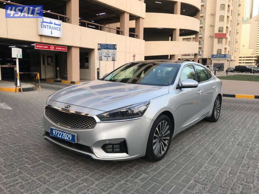 سيارة رجل مسن مو ماشية شي0