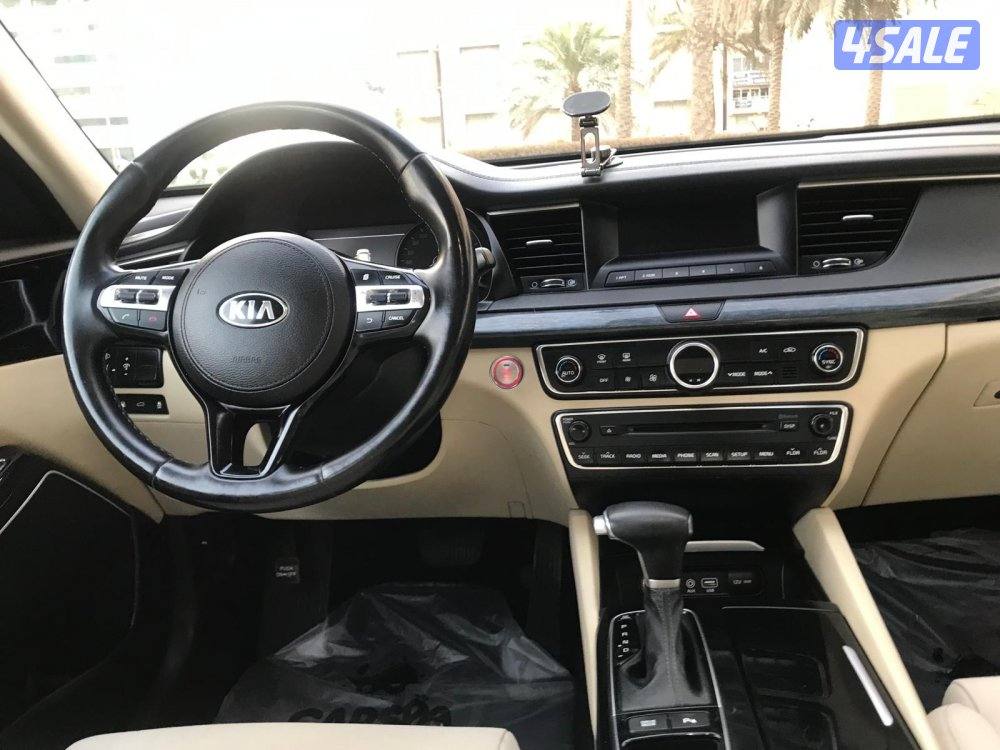 سيارة رجل مسن مو ماشية شي7