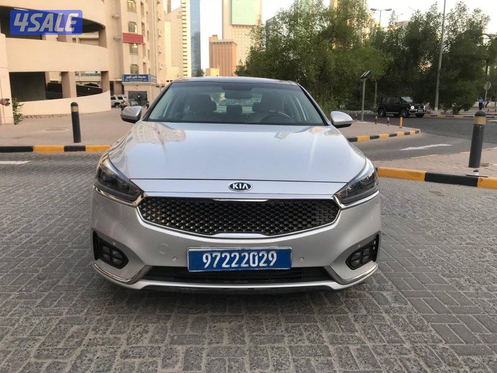 سيارة رجل مسن مو ماشية شي9