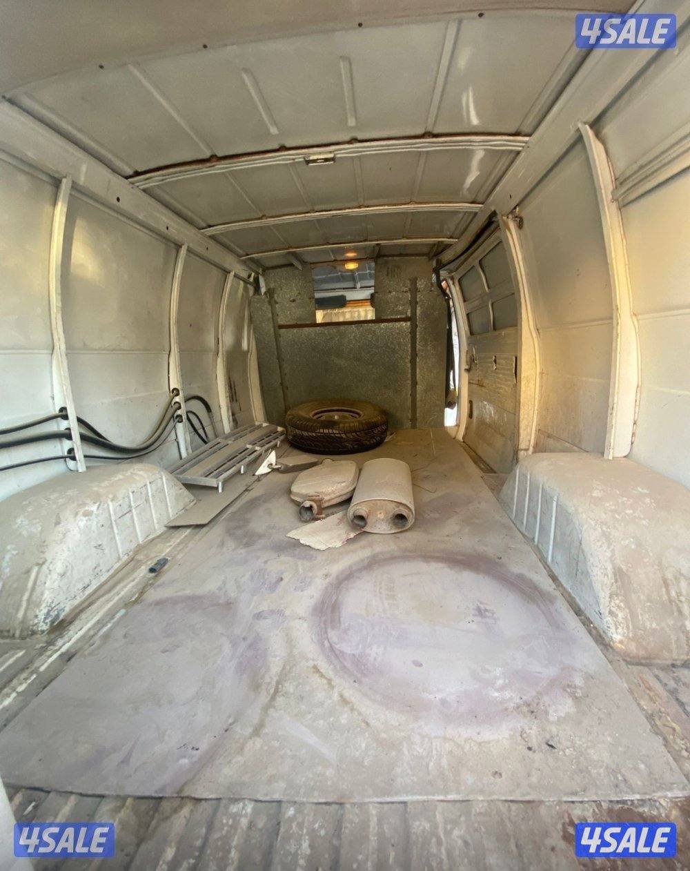 للبيع فان جمس مقفل 1984 ( مشروع )5