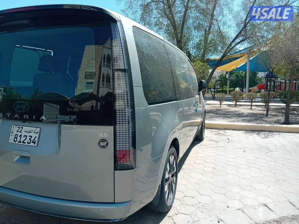 للبيع هونداي ستاريا 2025 كاملة المواصفات ماشيه 650 كيلومتر فقط0