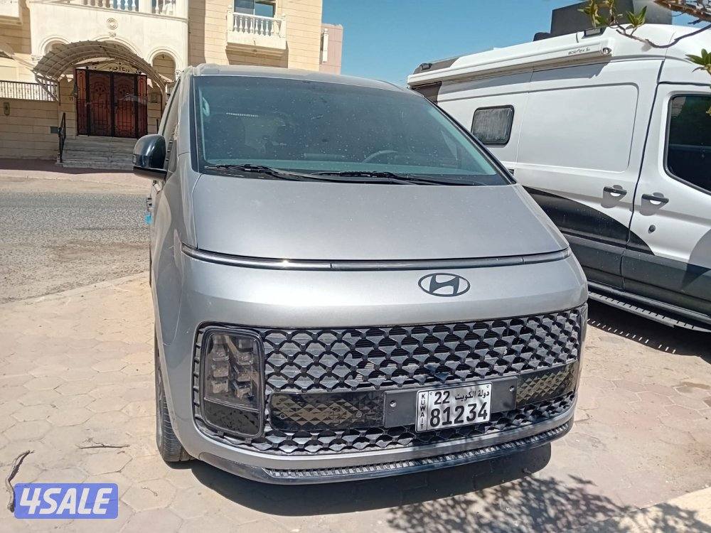 للبيع هونداي ستاريا 2025 كاملة المواصفات ماشيه 650 كيلومتر فقط1