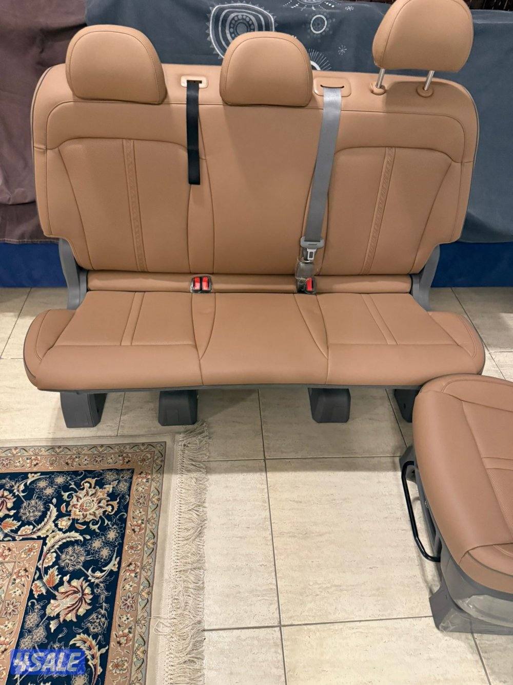 للبيع هونداي ستاريا 2025 كاملة المواصفات ماشيه 650 كيلومتر فقط4