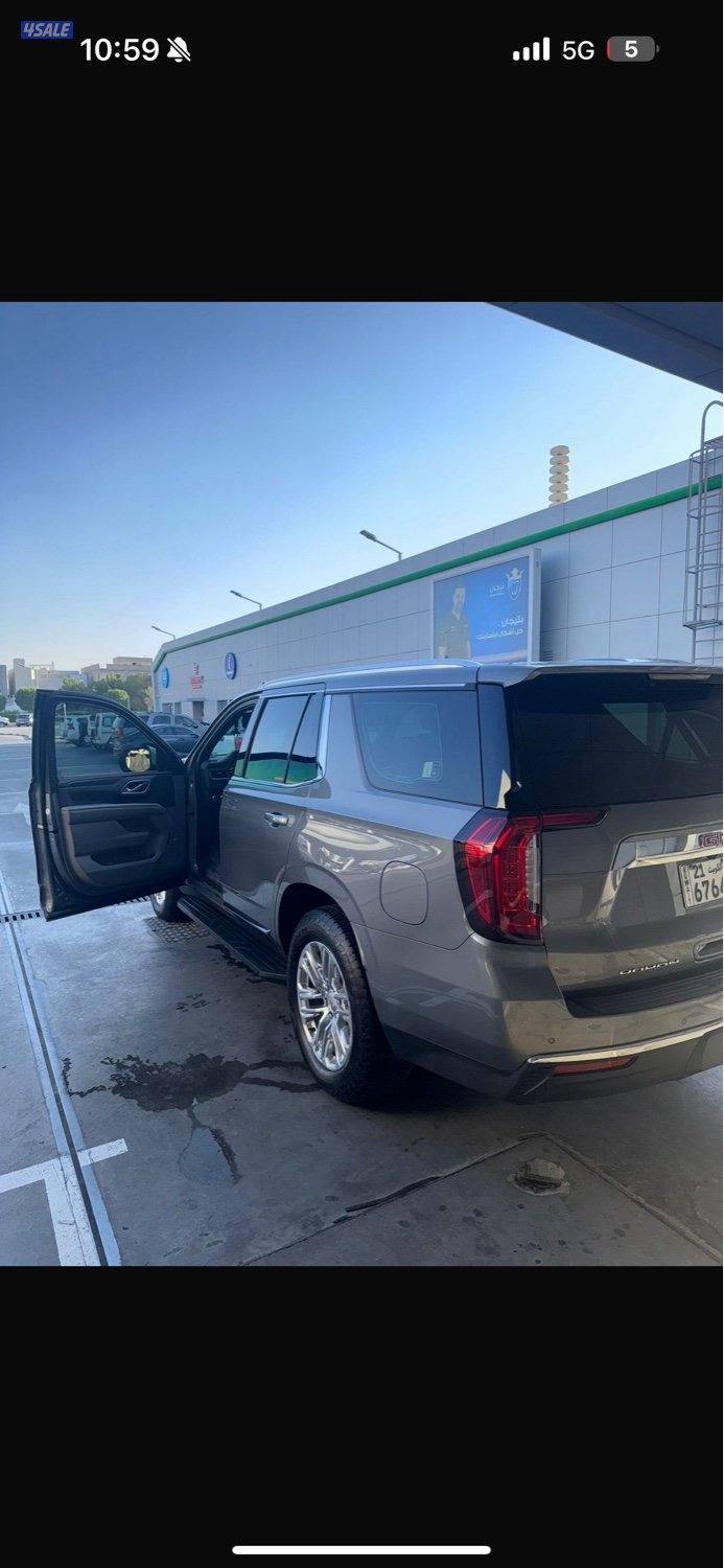 يوكن 2022 SLT بدون فتحه3