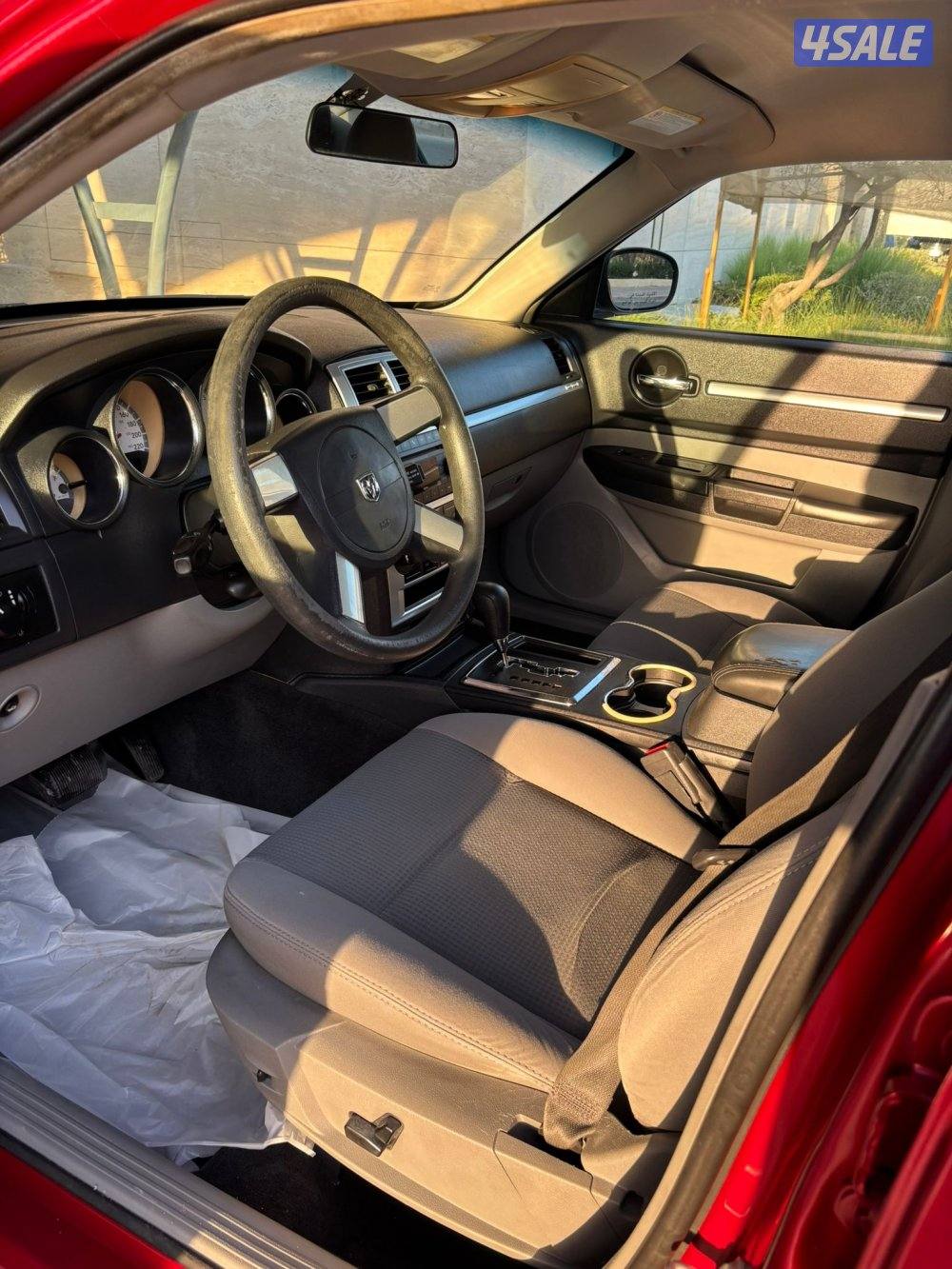 للبيع شارجر 2010 بحاله ممتازه4