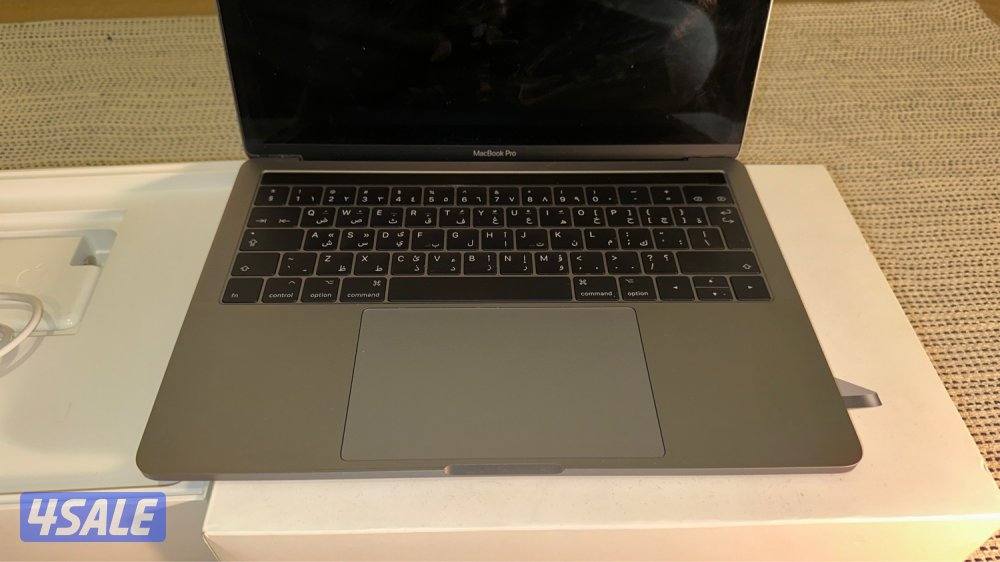 ماك بوك برو0