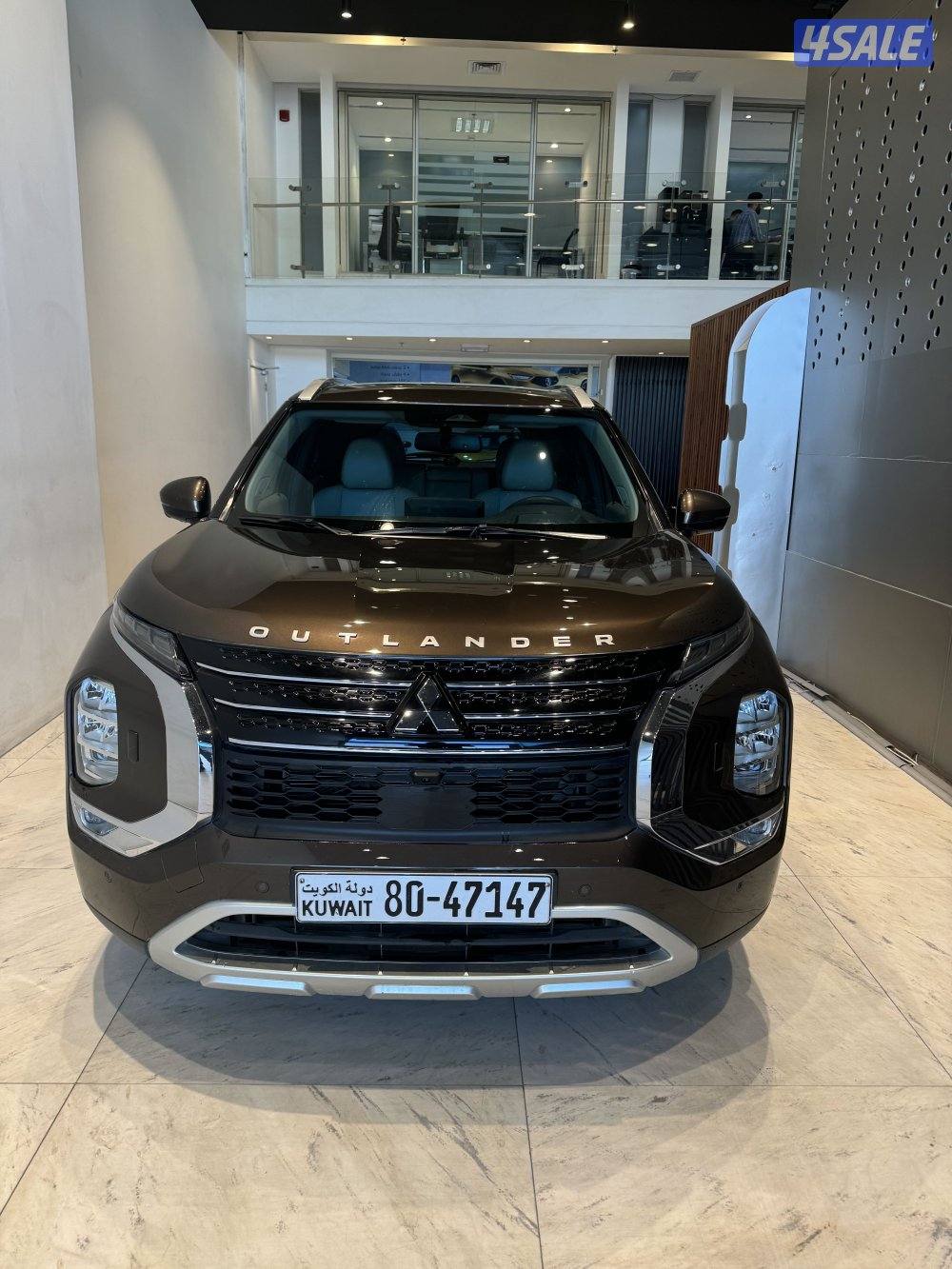 Mitsubishi Outlander1