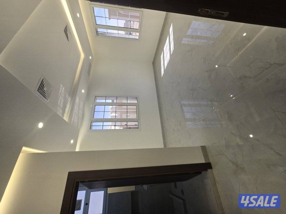 للبيع بالمطلاع زاويه مشتركه ٣ ادوار وربع تقسيم مرغوبه 🔑للبيع سد ٣دور1