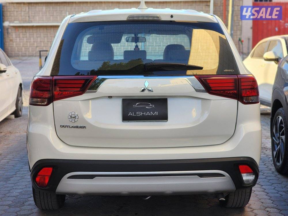 للبيع ميتسوبيشي أوتلاندر عداد 102 ألف موديل 2019 شرط الفحص2