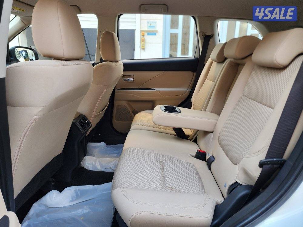 للبيع ميتسوبيشي أوتلاندر عداد 102 ألف موديل 2019 شرط الفحص5