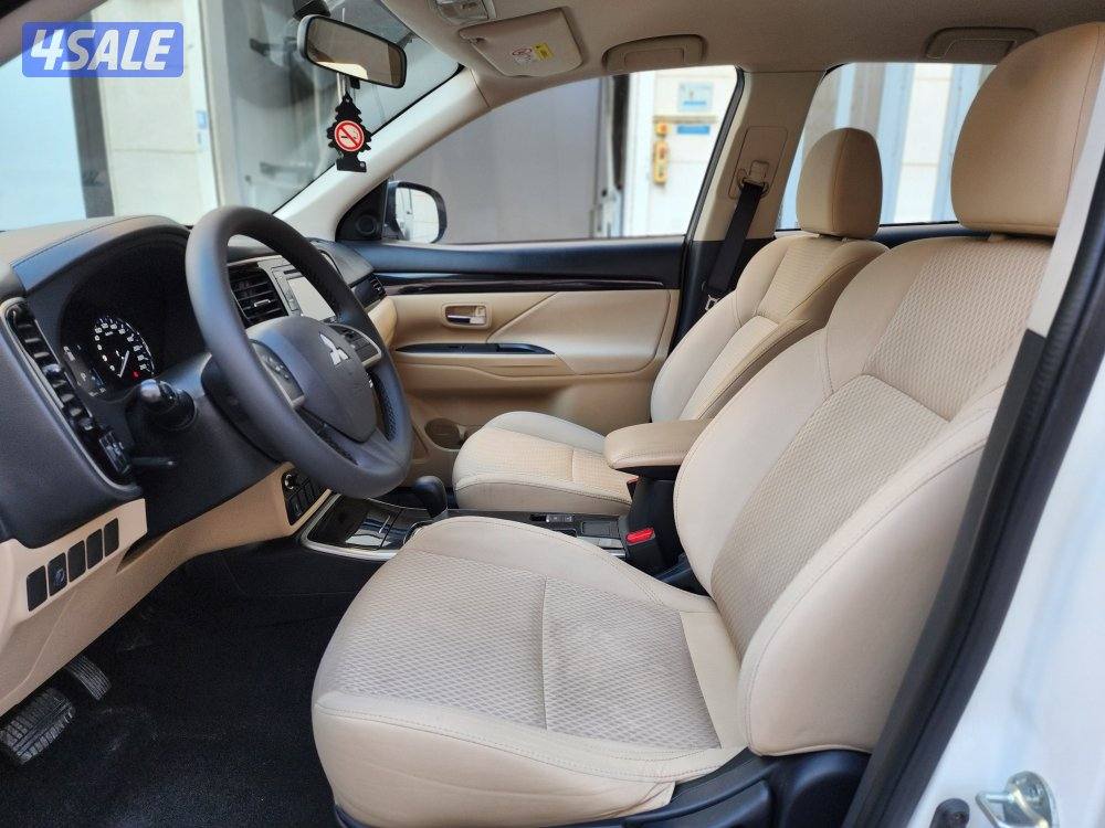 للبيع ميتسوبيشي أوتلاندر عداد 102 ألف موديل 2019 شرط الفحص4