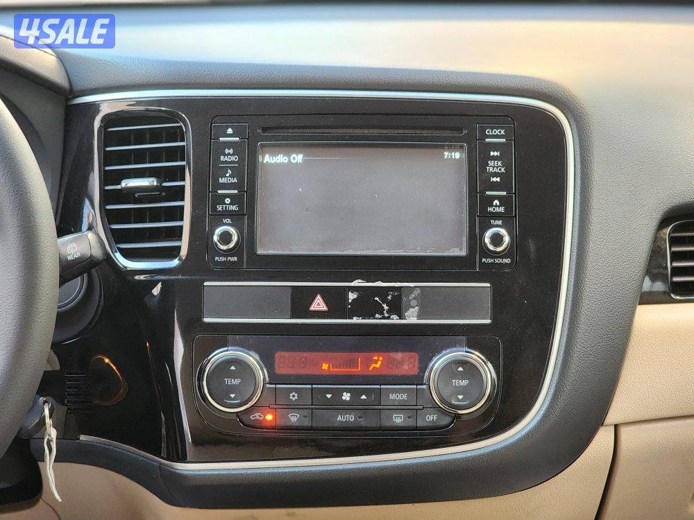 للبيع ميتسوبيشي أوتلاندر عداد 102 ألف موديل 2019 شرط الفحص8