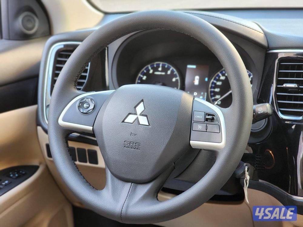 للبيع ميتسوبيشي أوتلاندر عداد 102 ألف موديل 2019 شرط الفحص9