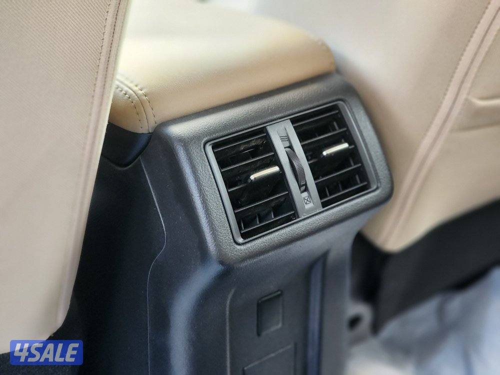 للبيع ميتسوبيشي أوتلاندر عداد 102 ألف موديل 2019 شرط الفحص10