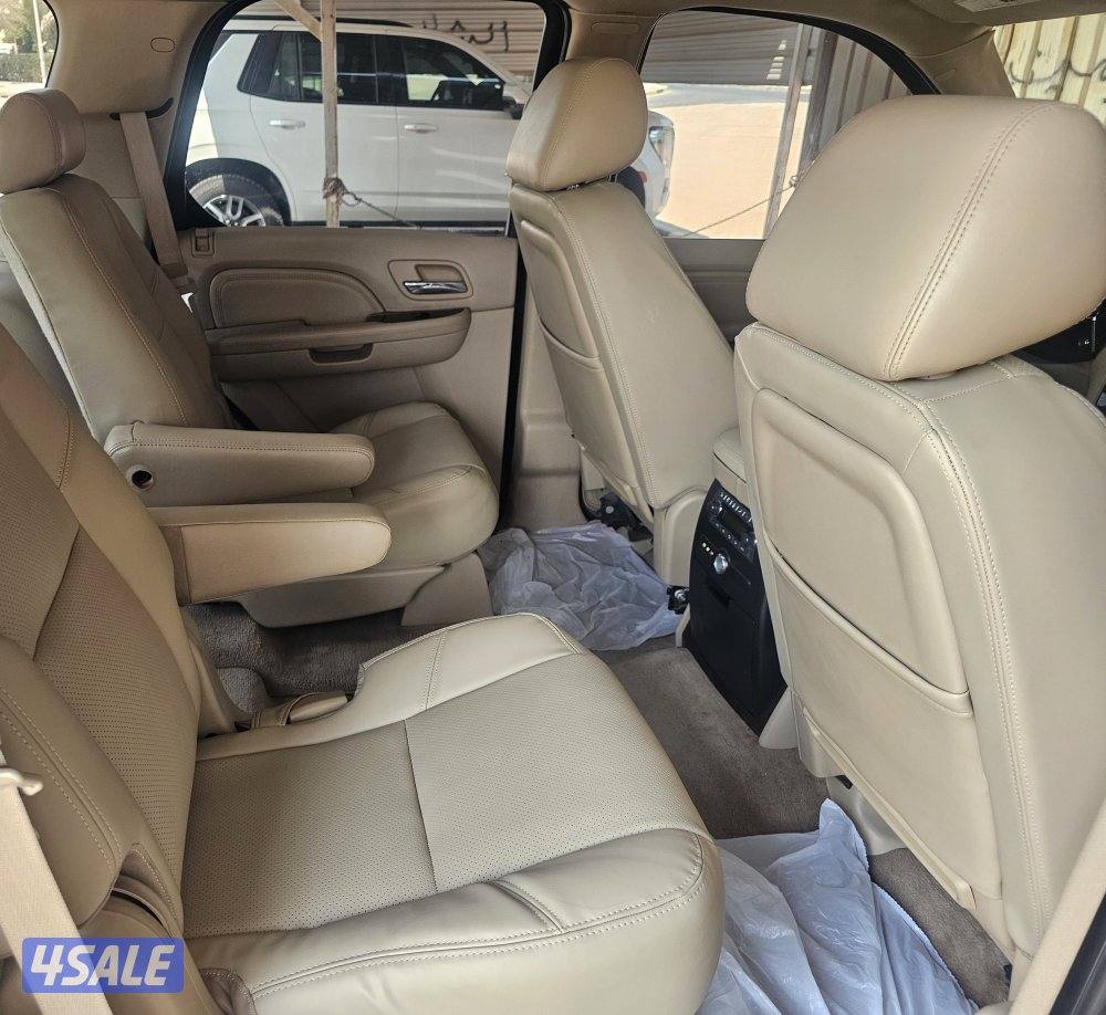 الي يدور النظييف جيب كاديلاك اسكاليد وكالة الكويت موديل 2010 صبغ الوكا10