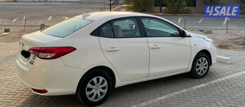 للبيع تيوتا يارس 2021 شرط الفحص يوجد أصباغ1