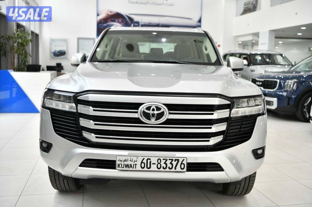 تويوتا لاندكروزر GXR توين تيربو - صبغ وكالة1