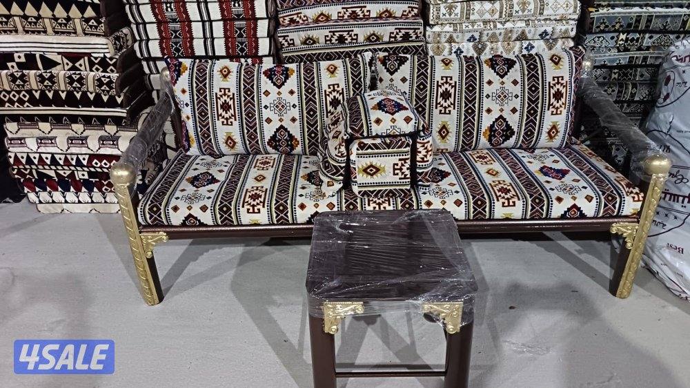 اطقم كراسي خشب كراسي حديد ملكي12