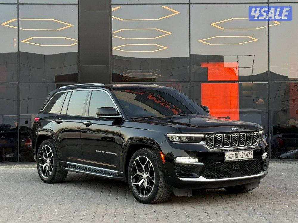 GRAND CHEROKE SUMMIT 4*4 _2023 صبغ الوكالة0