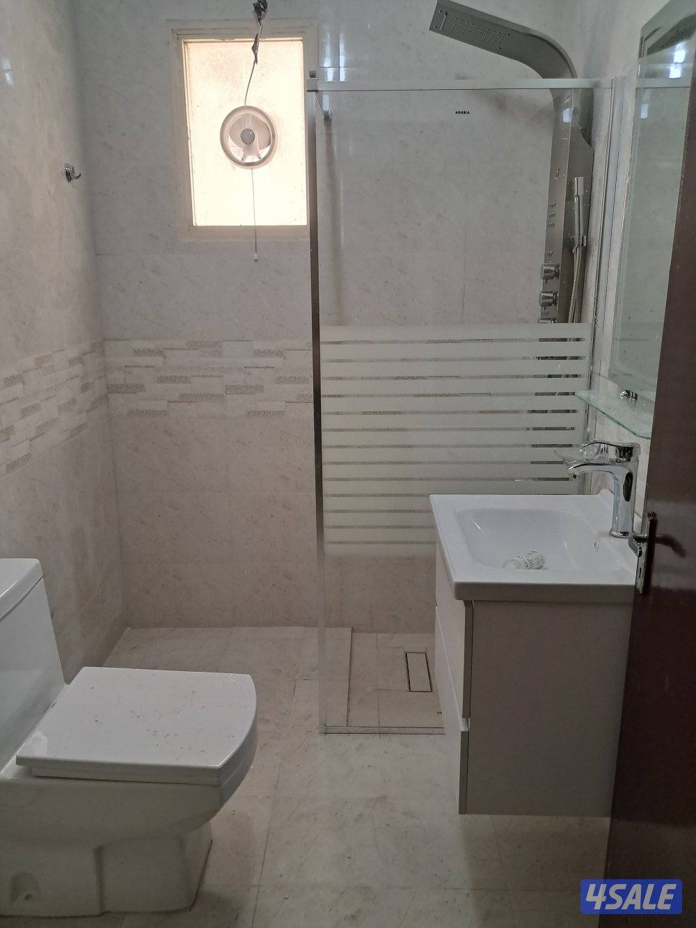 معلمين لتركيب السراميك والبرسلان فوق الماشى8