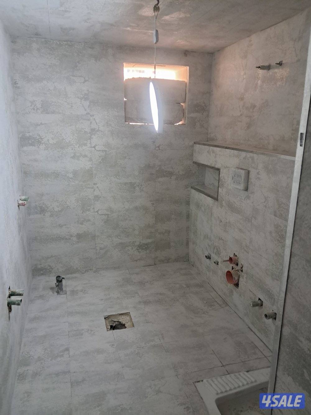 معلمين لتركيب السراميك فوق الكاشى مع صحى وعازل4