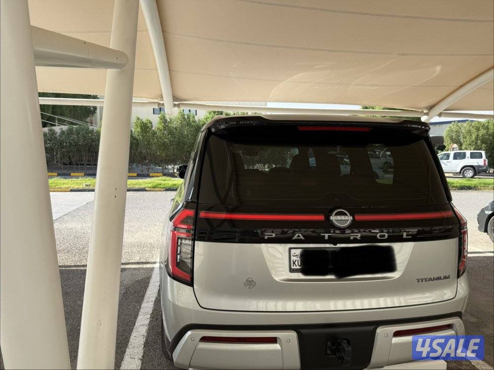 للبيع باترول تيتانيوم ٢٠٢٥ تيربو3