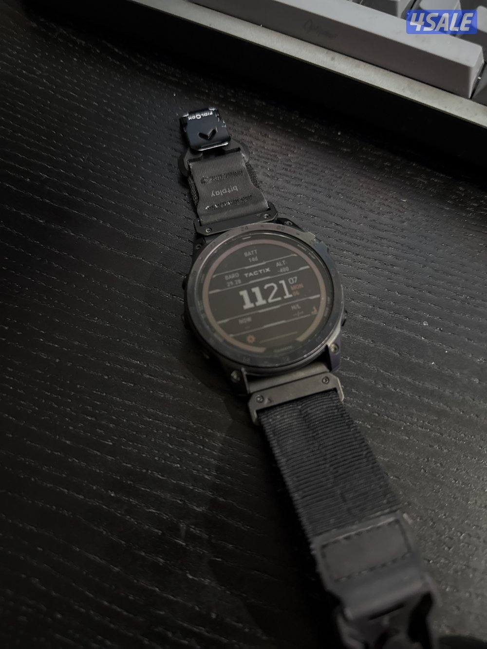 Garmin tactix 7 pro edition with 3 extra different straps0