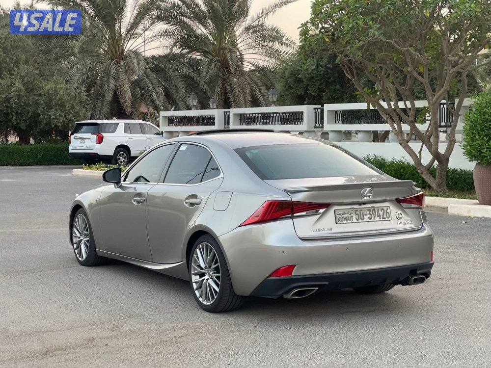 لكزس IS300 بحالة الوكالة 20183