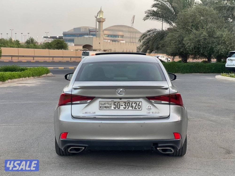 لكزس IS300 بحالة الوكالة 20185