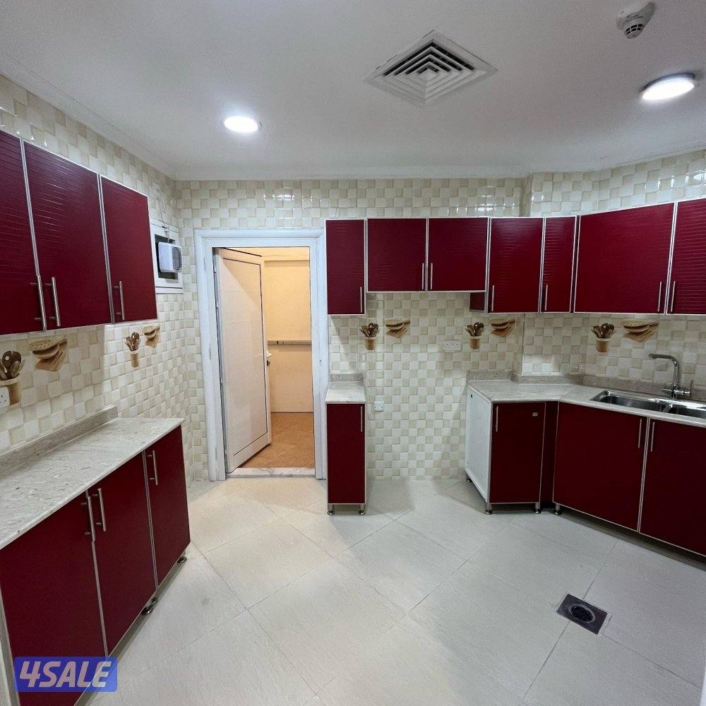 شقة ( دور كامل ) مع شهر مجاني للإيجار في الشعب البحري5