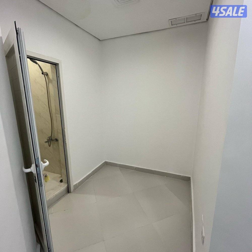 شقة ( دور كامل ) مع شهر مجاني للإيجار في الشعب البحري6