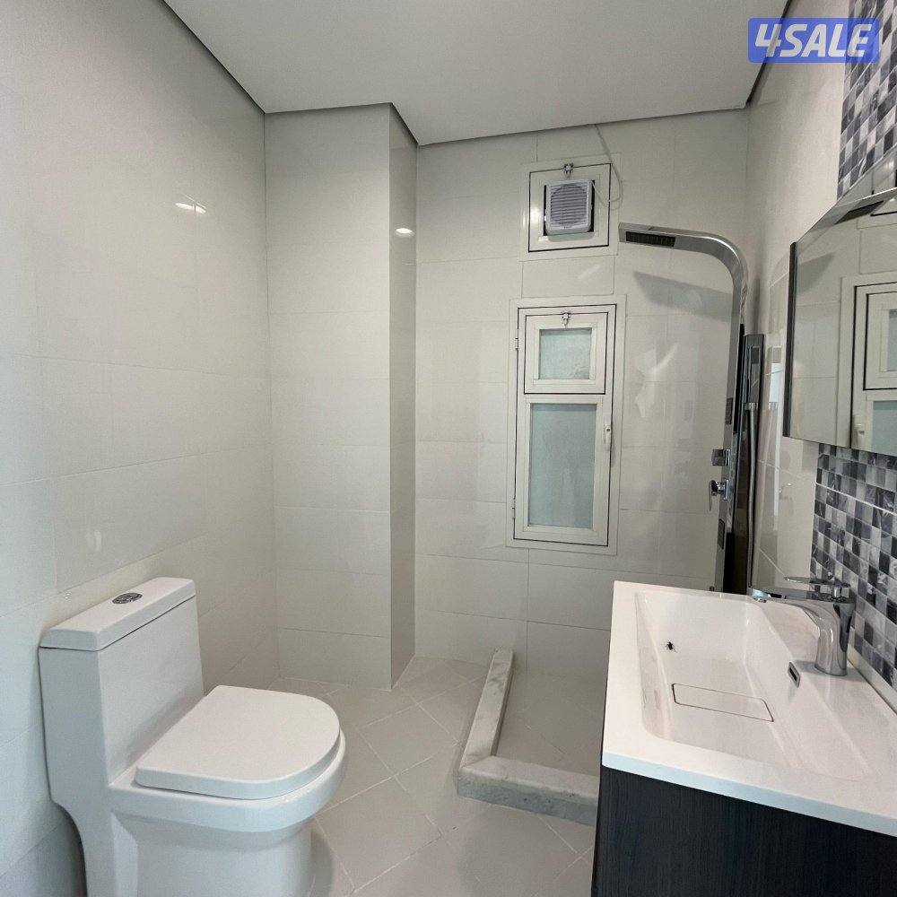 شقة ( دور كامل ) مع شهر مجاني للإيجار في الشعب البحري8