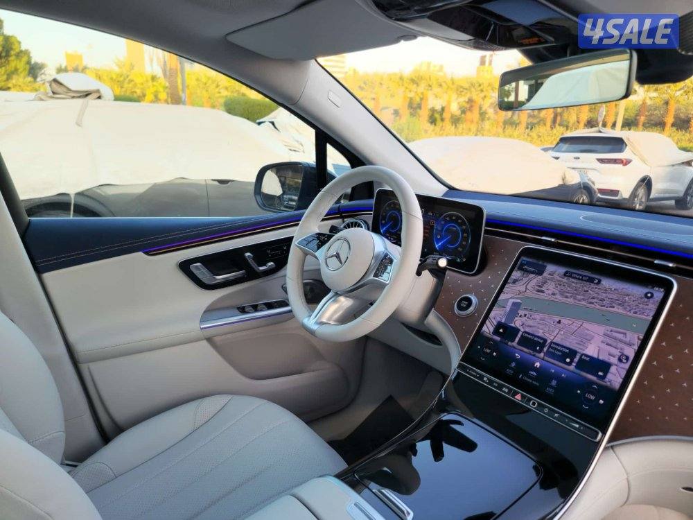 Mercedes- Benz EQE 350 - 4 matic10