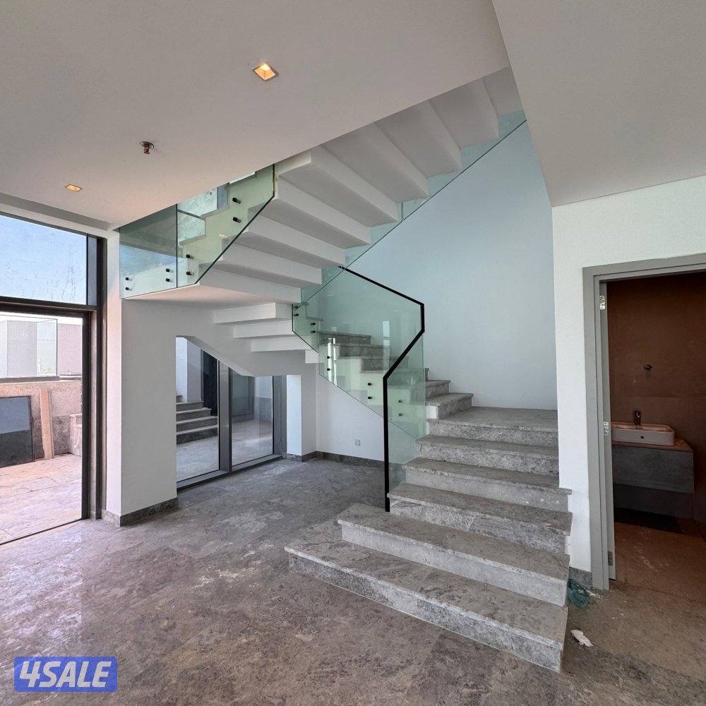 فيلا ( Pent House ) إطلالة بحرية مباشرة للإيجار في الشعب البحري7