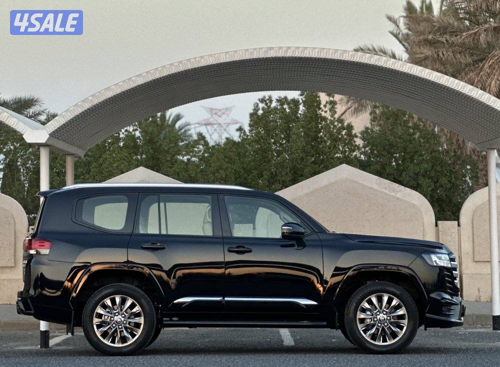 معرض القمة🚩3