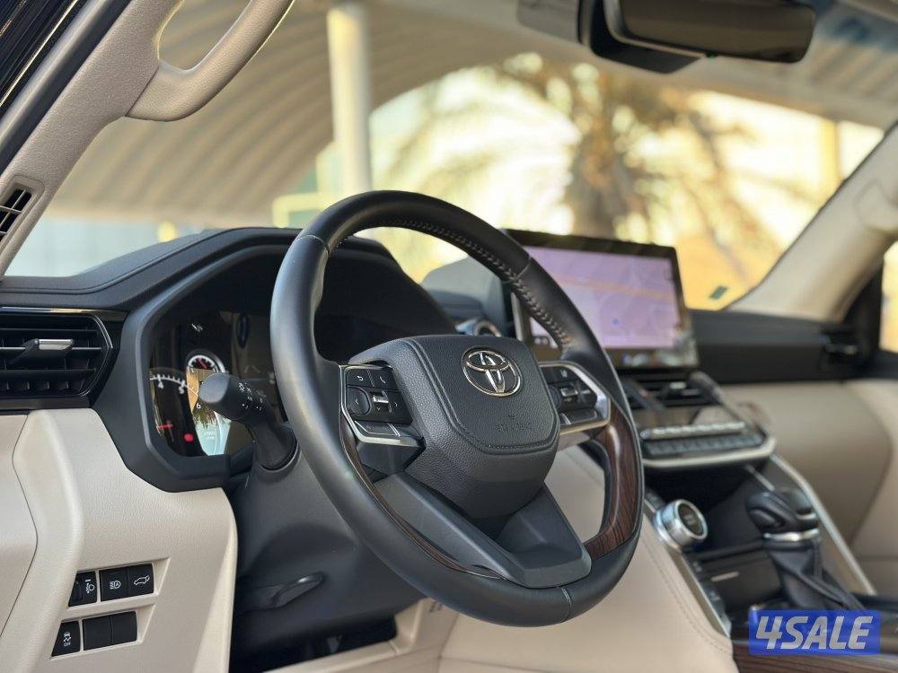 معرض القمة🚩7