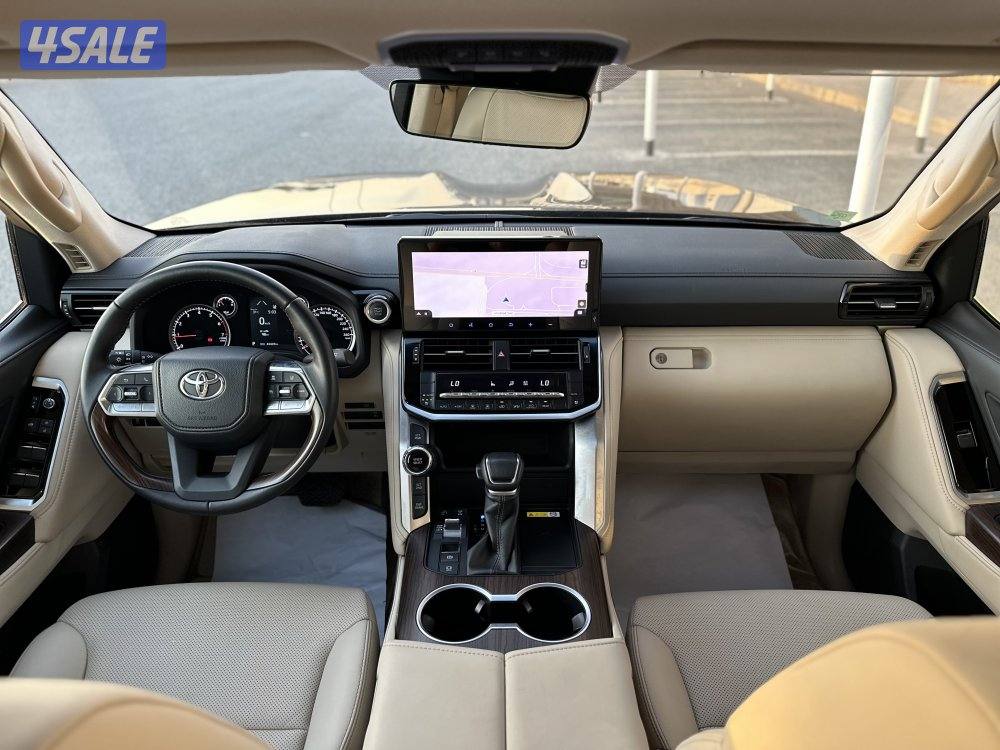 معرض القمة🚩11