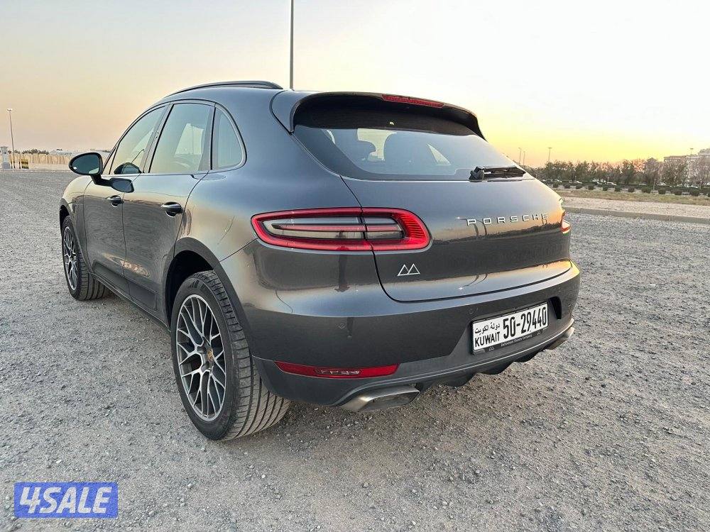 بورش ماكان موديل ٢٠١٨ ماشي ٩٢ الف3