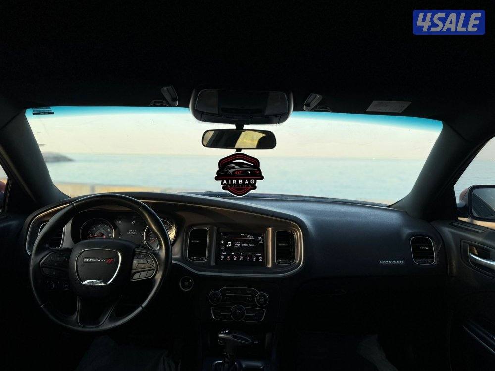 دودج تشارجر 
موديل : 2020 
عداد 107 الف 6 سلندر5