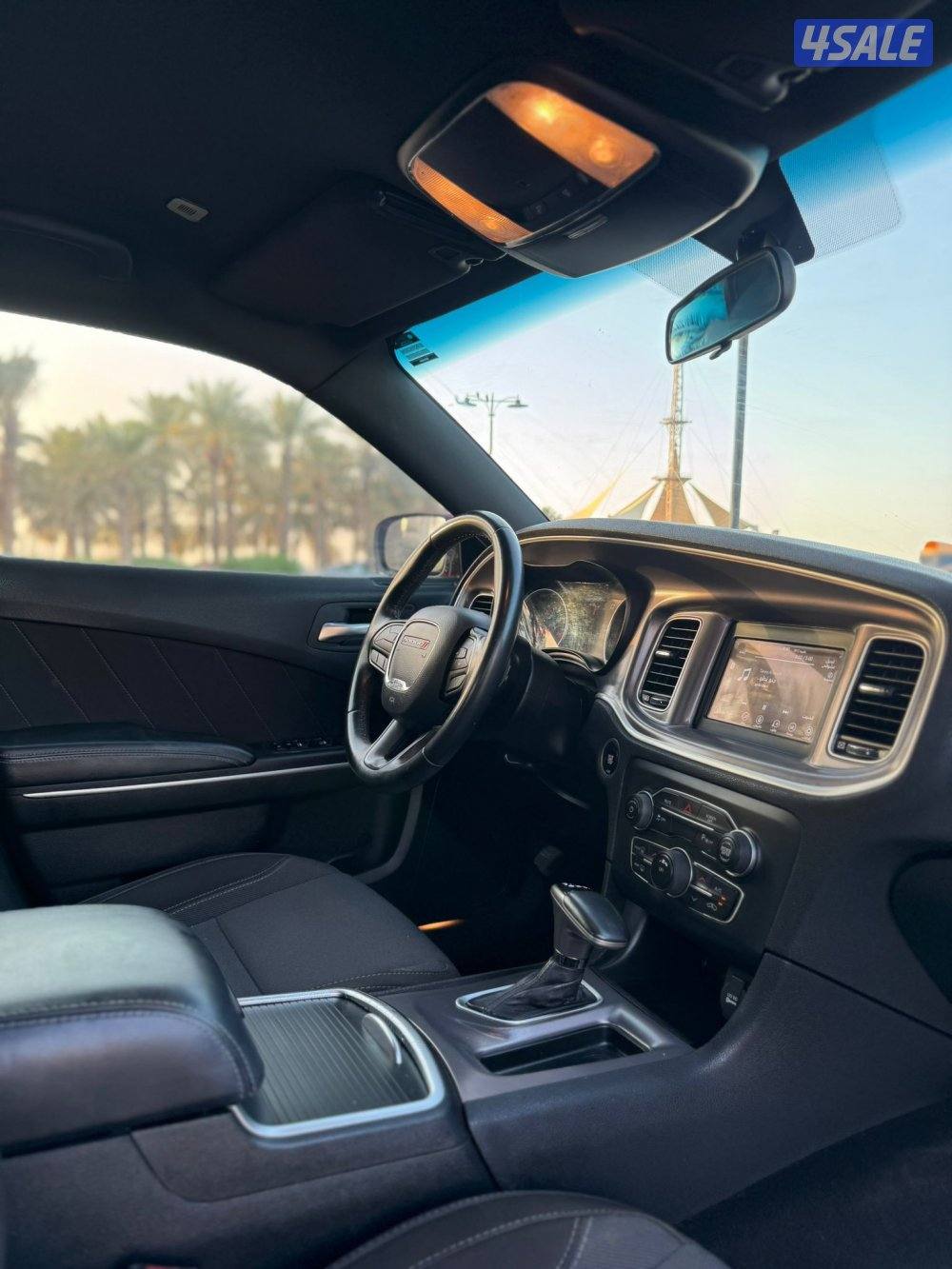 دودج تشارجر 
موديل : 2020 
عداد 107 الف 6 سلندر7