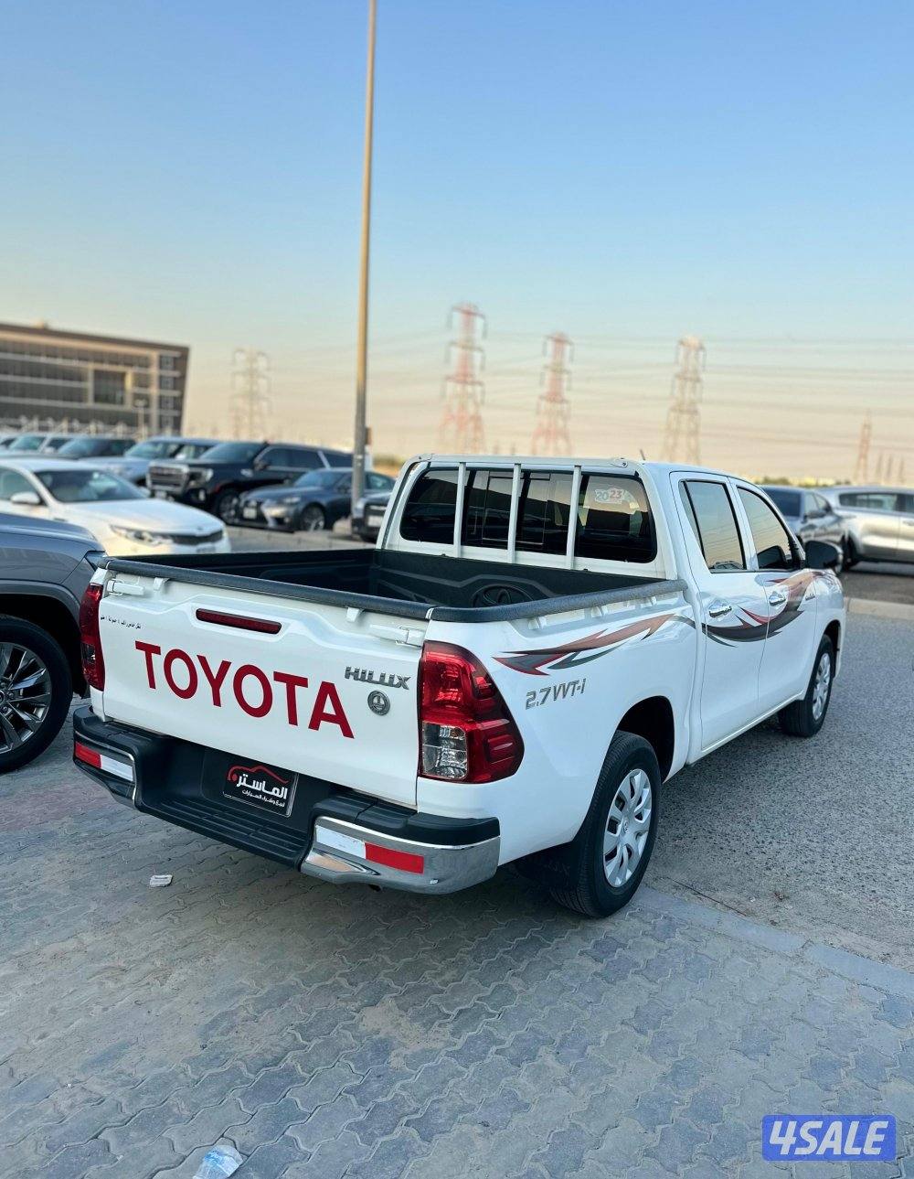 تويوتا هايلكس الساير موديل 2023 عداد 325