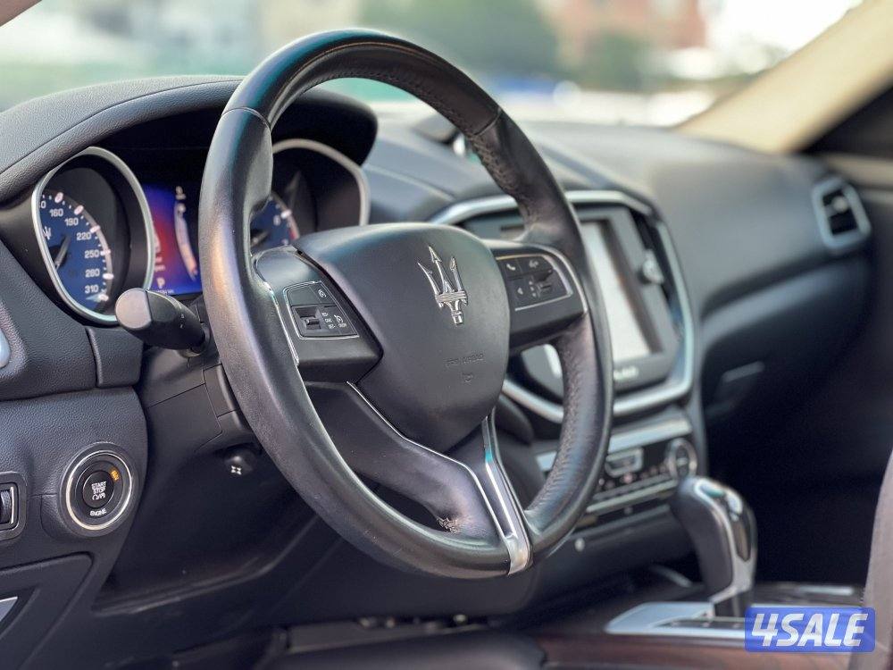 بحالة ممتازه عداد ٩٥ الف موديل ٢٠١٥7