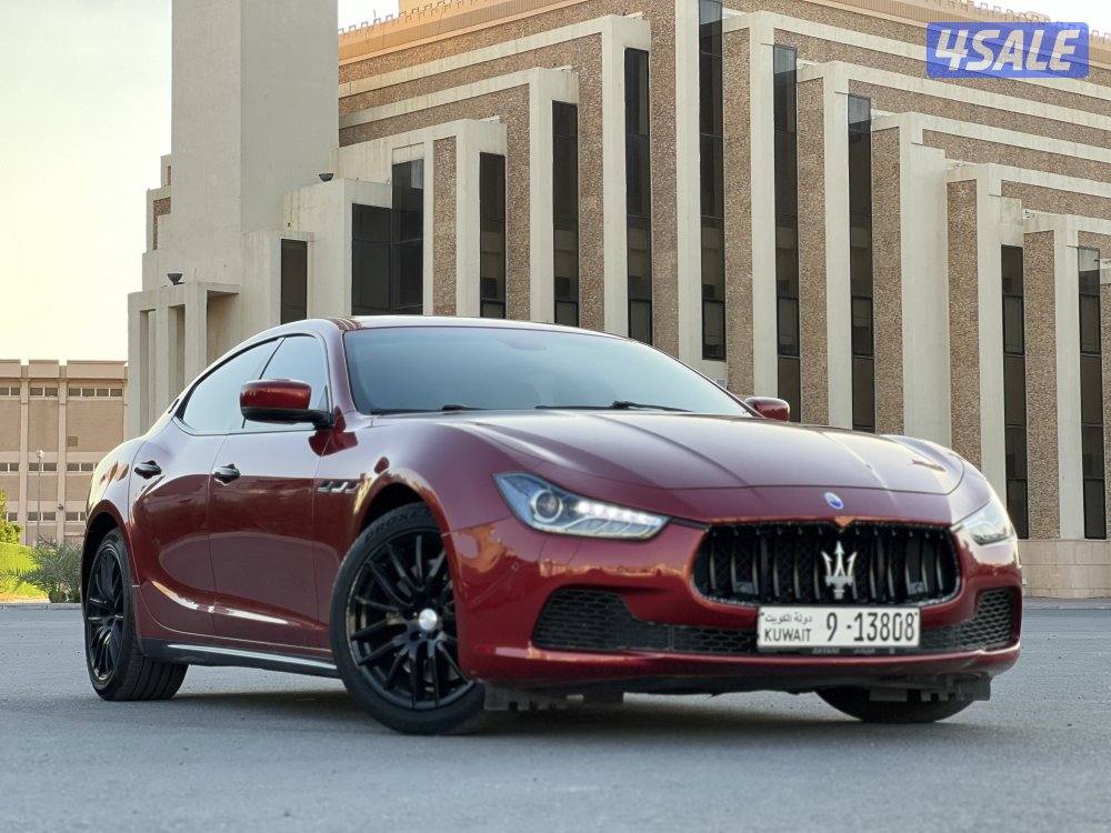 بحالة ممتازه عداد ٩٥ الف موديل ٢٠١٥9