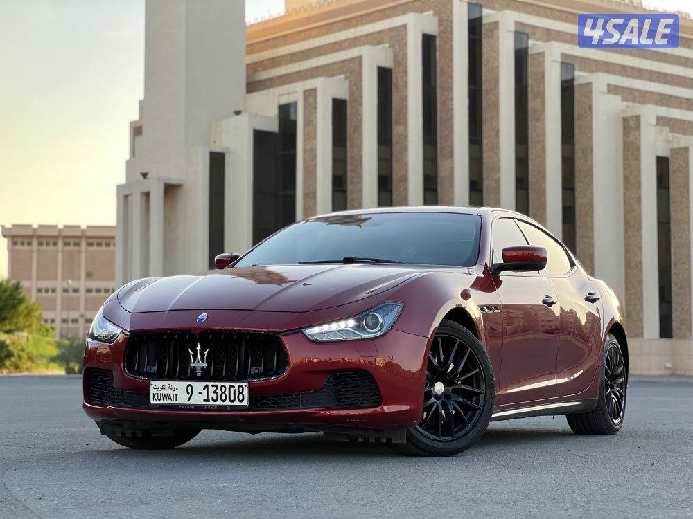 بحالة ممتازه عداد ٩٥ الف موديل ٢٠١٥8