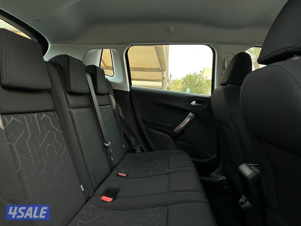 للبيع بيجو 2008 موديل 2015 بحالة الوكاله13