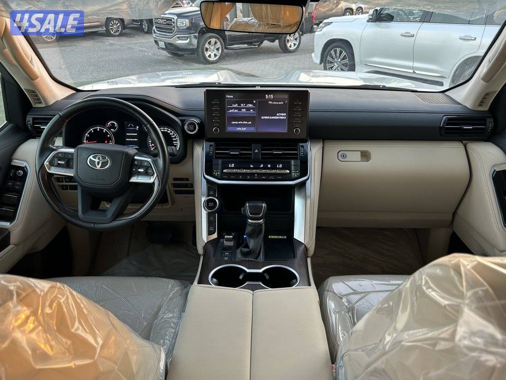 للبيع لاند كروزر GXR ايرو20237