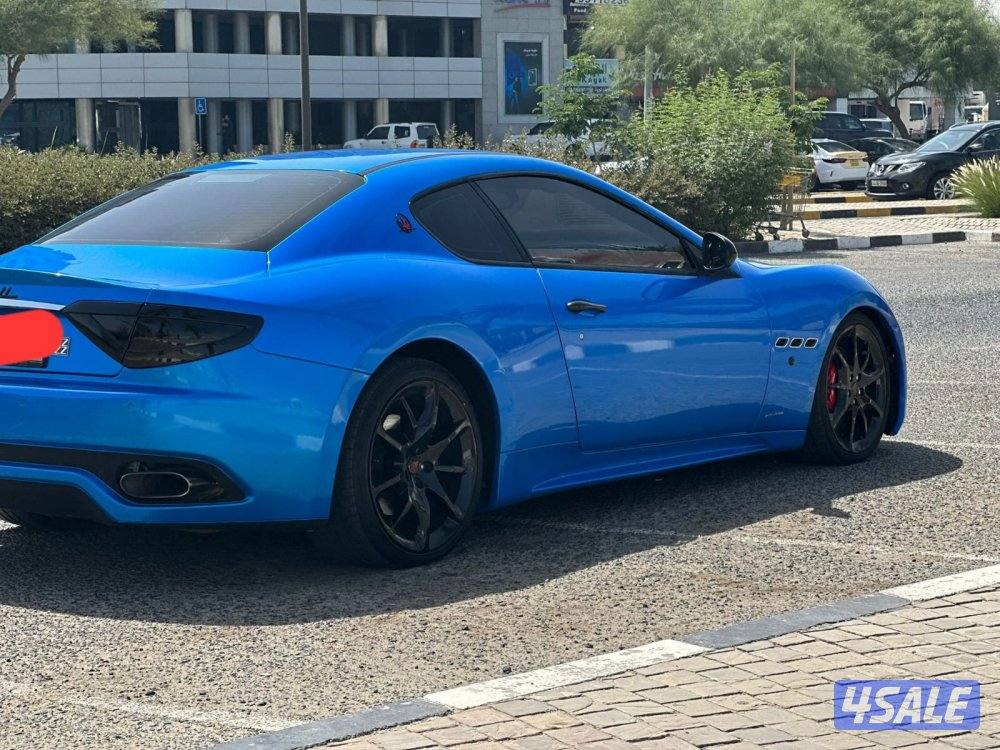 جرانتريزمو اس ازرق داخل احمر3