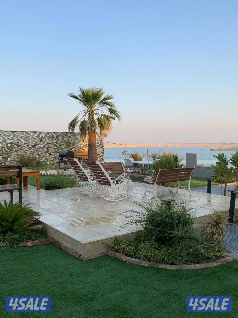 شاليه مع حديقة مميزة VIP علي الخور مباشرة9
