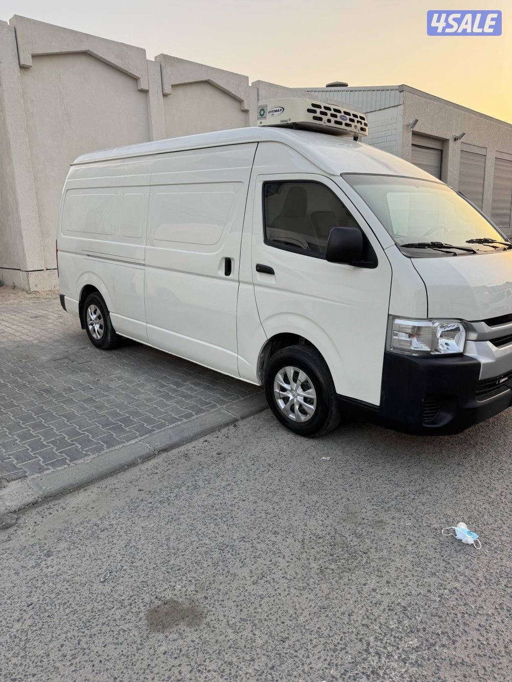 تويوتا باص هياس مقفل ثلاجه موديل 20232