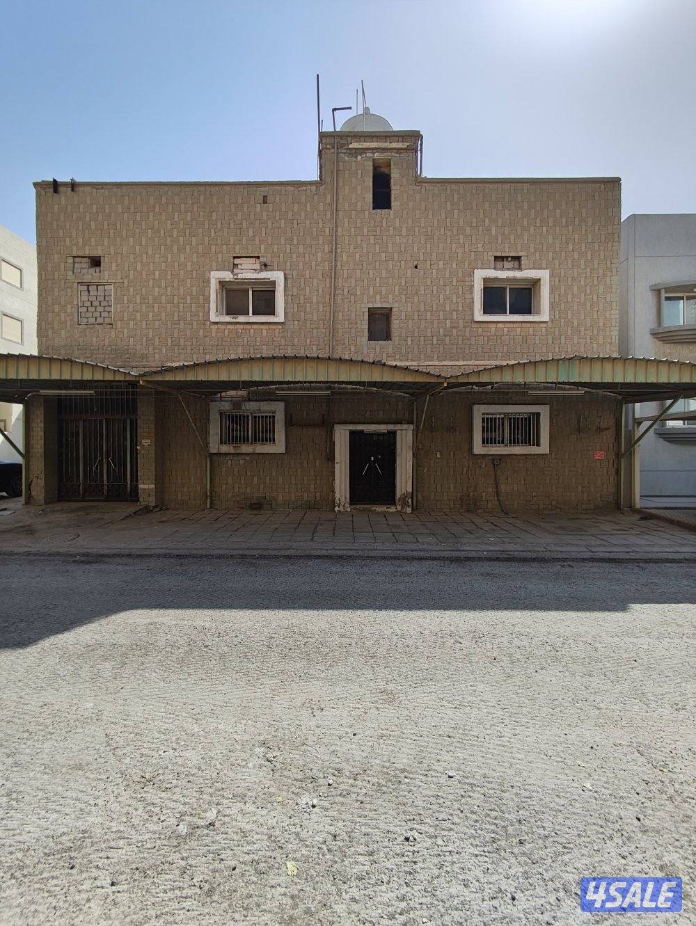 للبيع بيت هدام في الفيحاء ق61